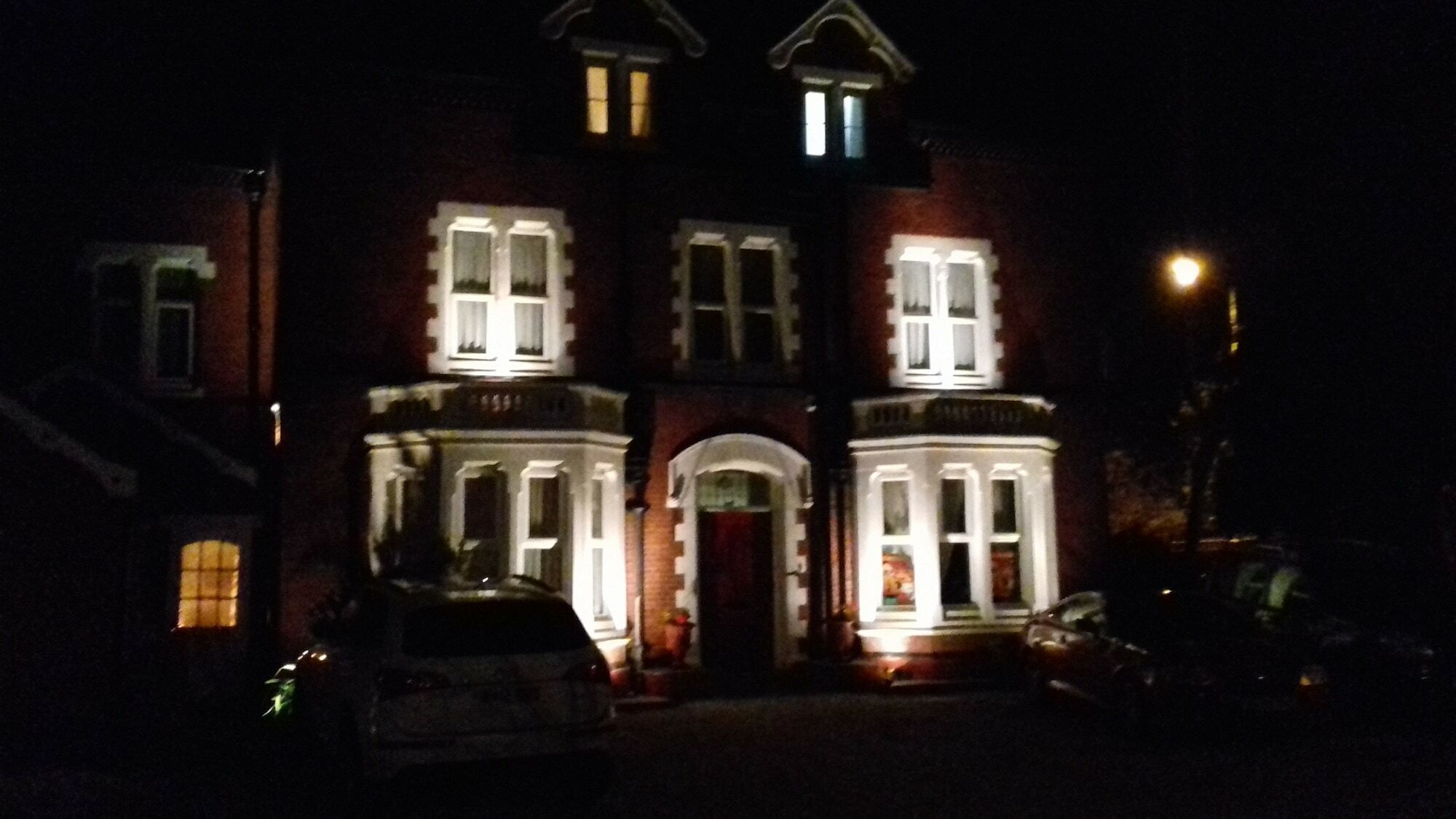 The Russet House 2*